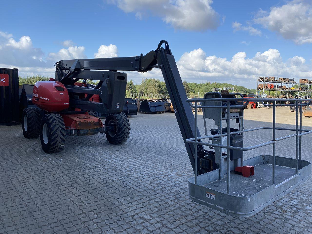 Manitou 200ATJ RC - זרוע מרפקי: תמונה 5 Manitou 200ATJ RC - זרוע מרפקי: תמונה 5