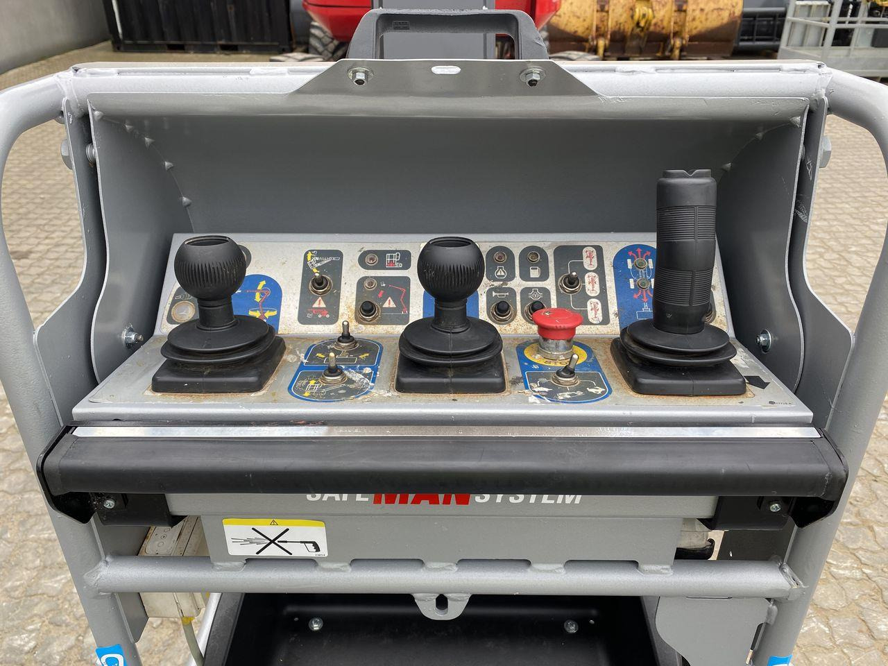 Manitou 200ATJ RC - זרוע מרפקי: תמונה 3 Manitou 200ATJ RC - זרוע מרפקי: תמונה 3