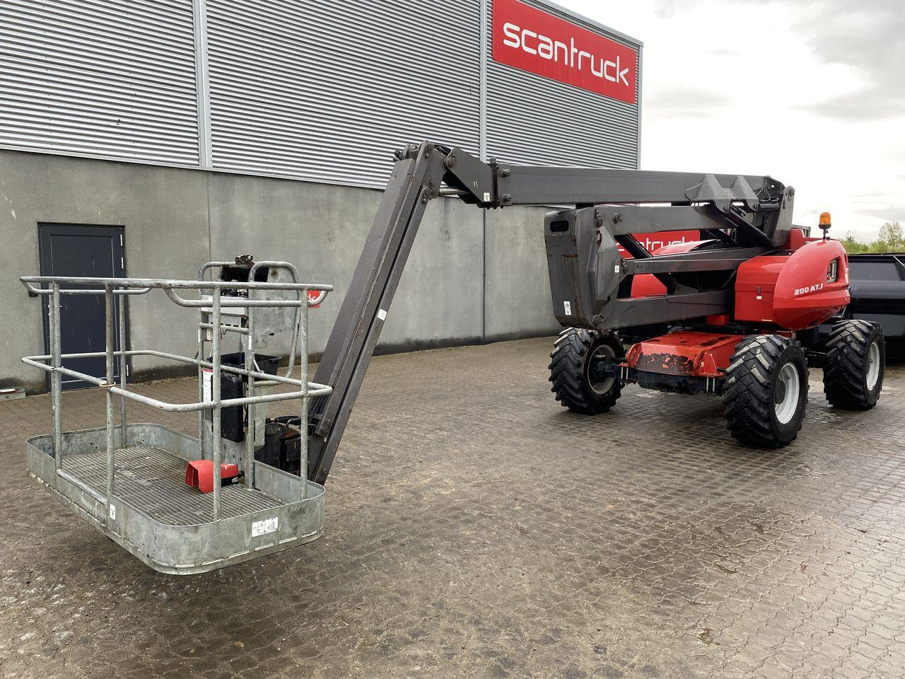 Manitou 200ATJ RC - זרוע מרפקי: תמונה 1 Manitou 200ATJ RC - זרוע מרפקי: תמונה 1
