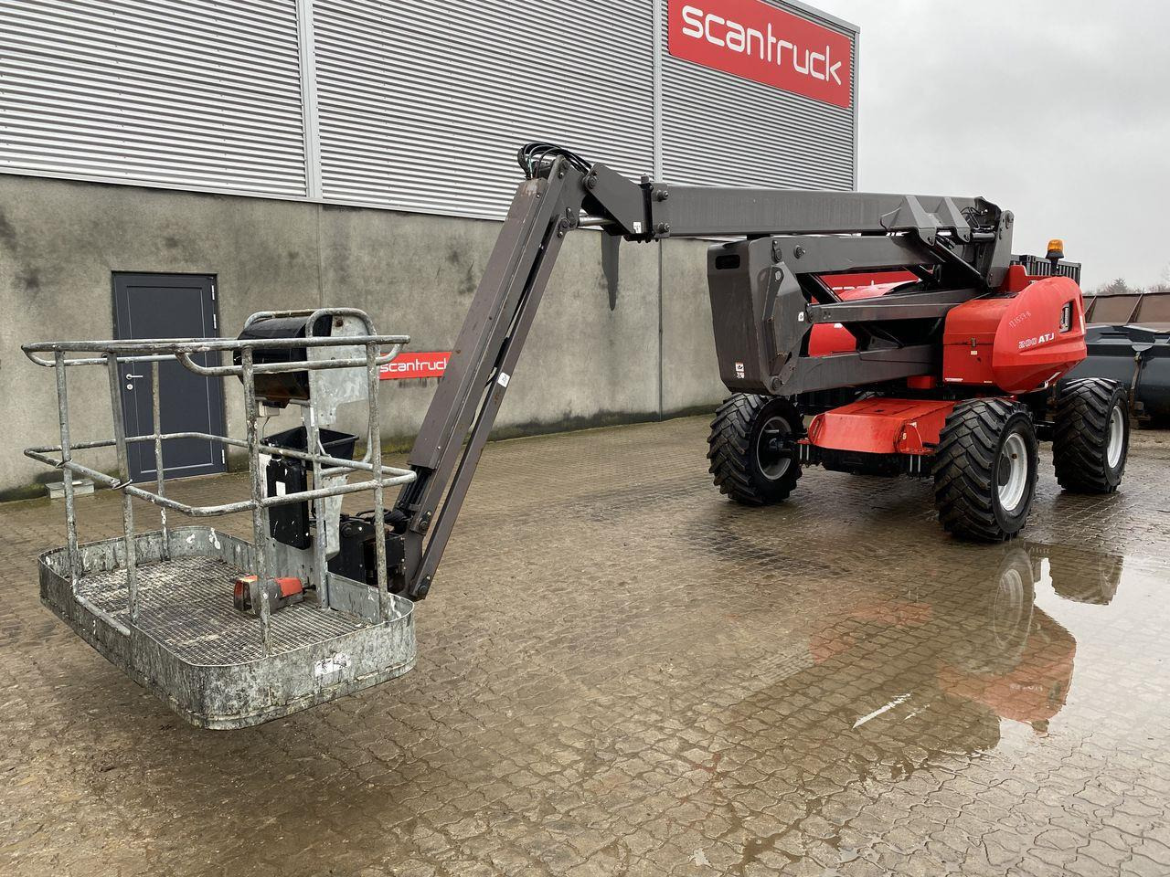 Manitou 200ATJ RC - זרוע מרפקי: תמונה 1 Manitou 200ATJ RC - זרוע מרפקי: תמונה 1