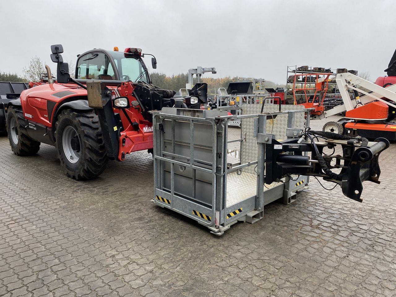 Manitou MT1840A ST3B - מפעיל טלסקופי: תמונה 5 Manitou MT1840A ST3B - מפעיל טלסקופי: תמונה 5