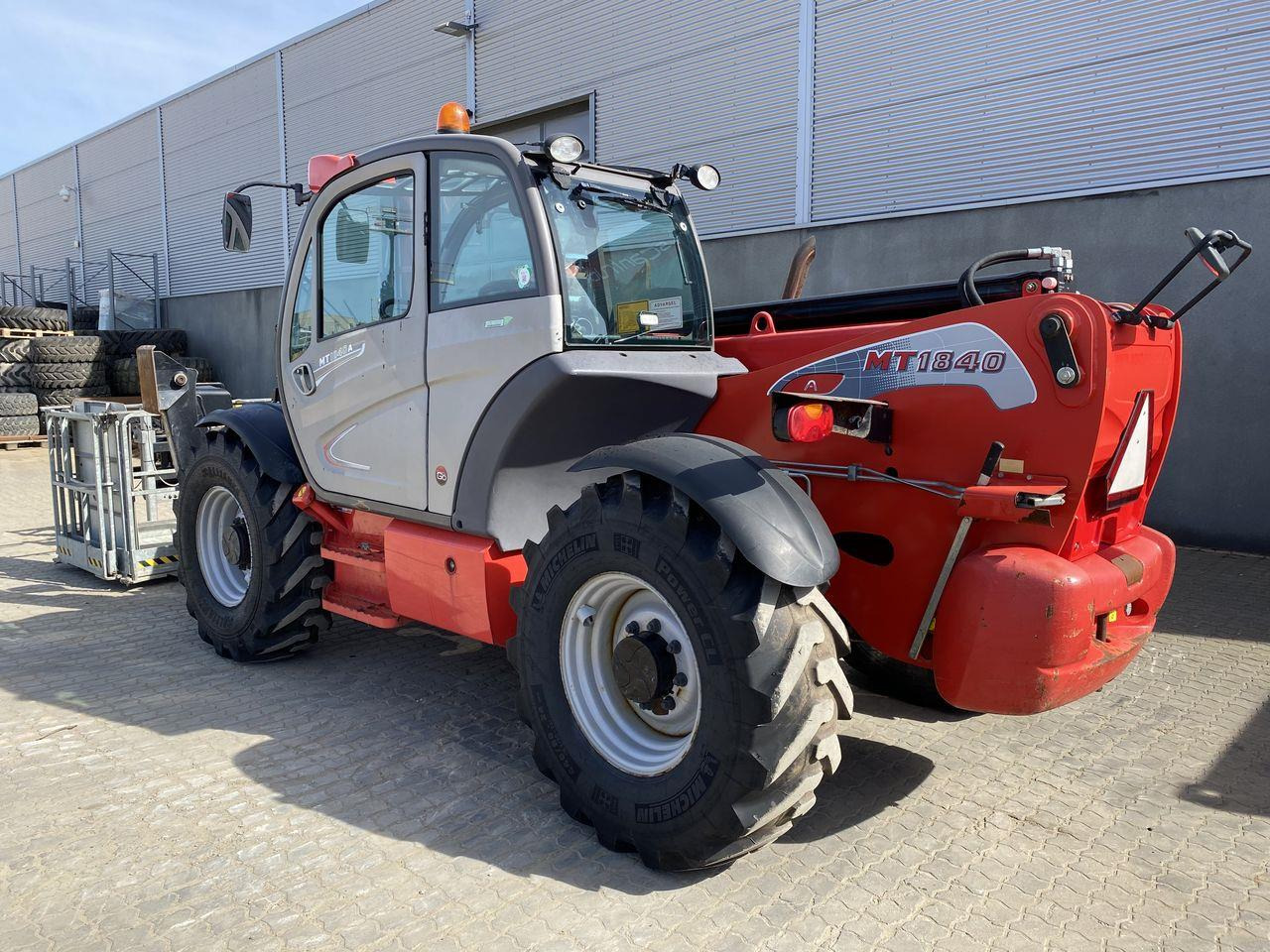 Manitou MT1840A ST3B - מפעיל טלסקופי: תמונה 2 Manitou MT1840A ST3B - מפעיל טלסקופי: תמונה 2