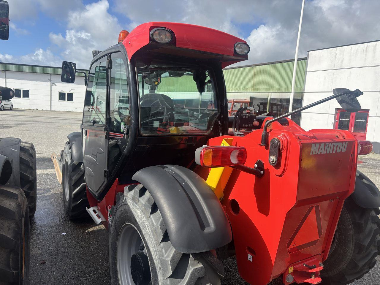 Manitou MT933 EASY COMFORT - מפעיל טלסקופי: תמונה 4 Manitou MT933 EASY COMFORT - מפעיל טלסקופי: תמונה 4