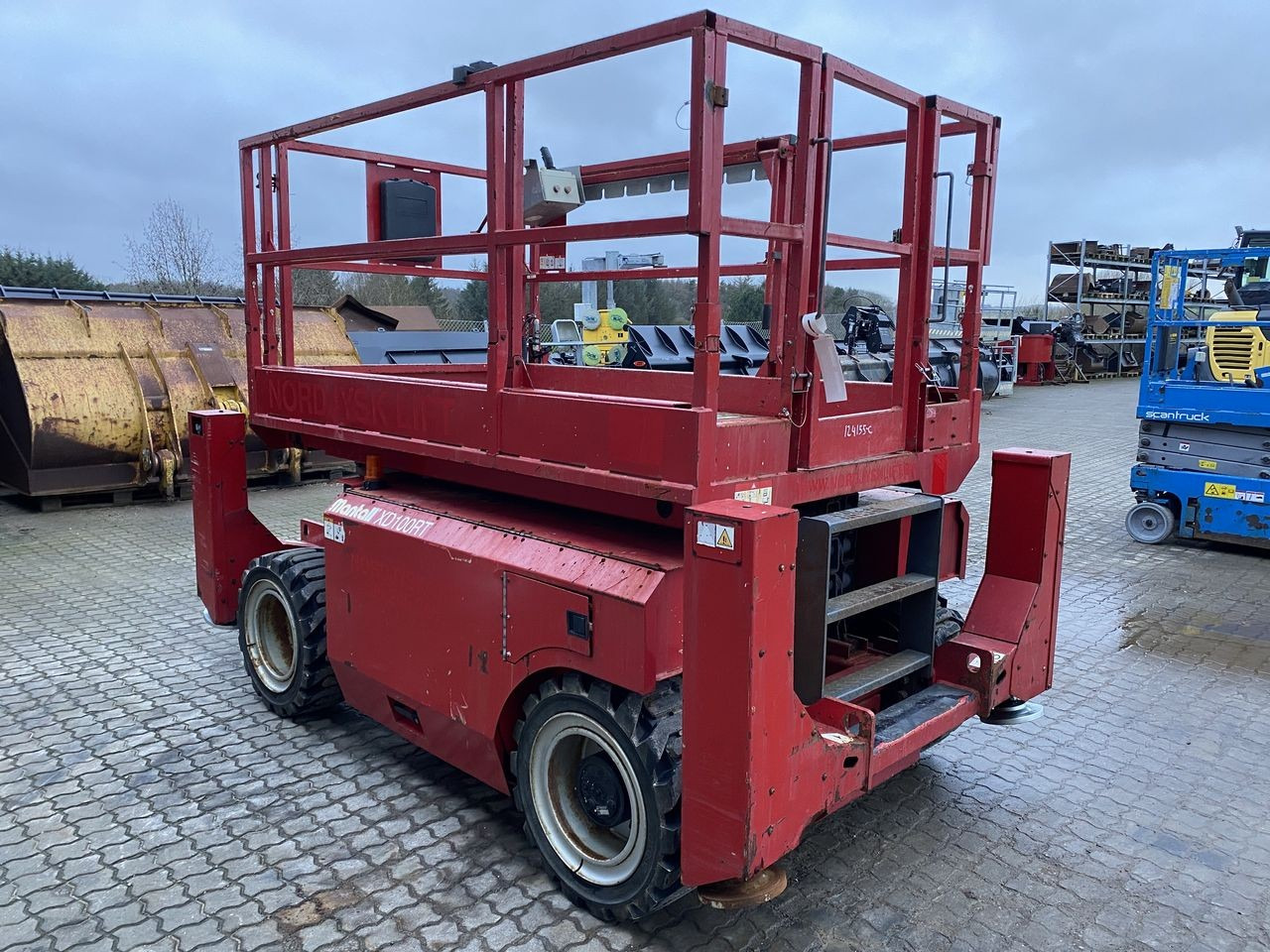 Mantall XD100RT - מעלית מספריים: תמונה 2 Mantall XD100RT - מעלית מספריים: תמונה 2