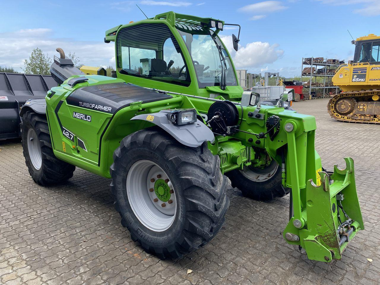 Merlo TF42.7-145 - מפעיל טלסקופי: תמונה 5 Merlo TF42.7-145 - מפעיל טלסקופי: תמונה 5