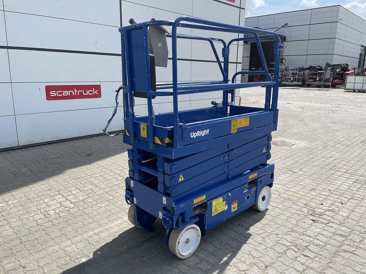 Upright MX19 - מעלית מספריים: תמונה 1 Upright MX19 - מעלית מספריים: תמונה 1