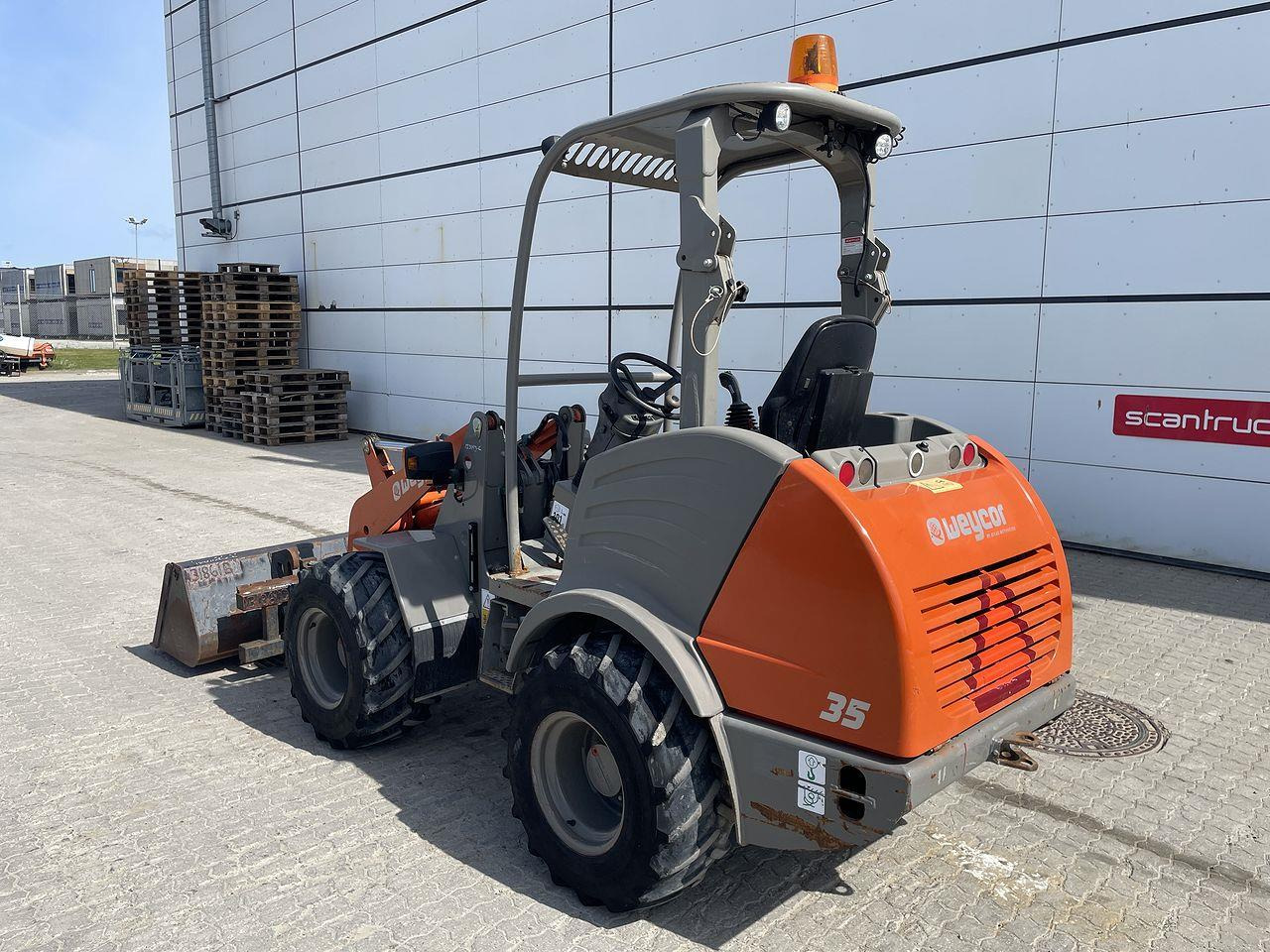 Weycor AR35 Agrar Light - מעמיס קומפקטי: תמונה 2 Weycor AR35 Agrar Light - מעמיס קומפקטי: תמונה 2