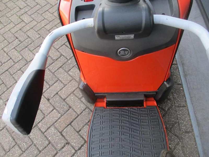BT LPE200 - משאית משטחים: תמונה 5 BT LPE200 - משאית משטחים: תמונה 5