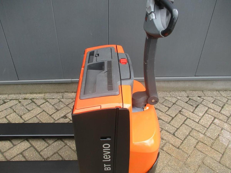 משאית משטחים BT LWE 160: תמונה 7 משאית משטחים BT LWE 160: תמונה 7