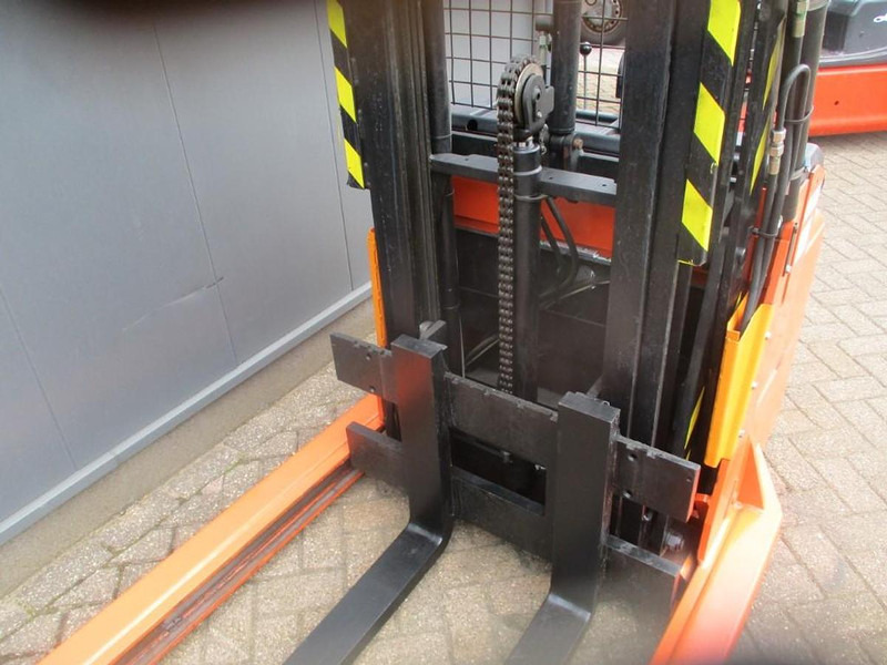 BT RWE 120 - משאית משטחים: תמונה 4 BT RWE 120 - משאית משטחים: תמונה 4