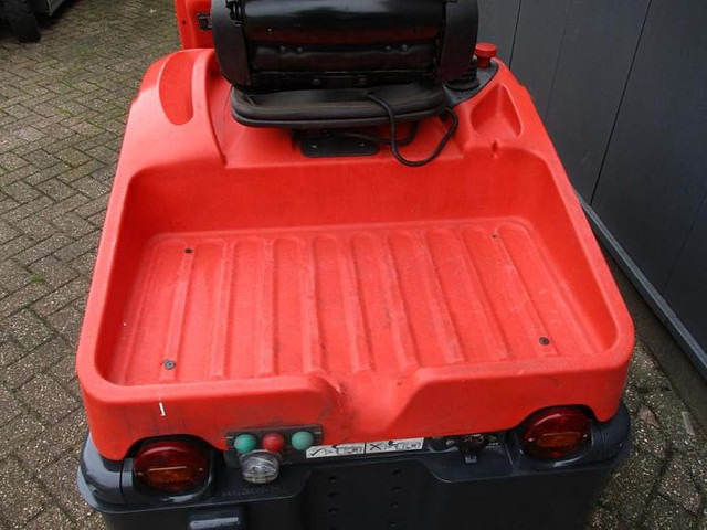 Linde P 60 - טרקטור גרירה: תמונה 4 Linde P 60 - טרקטור גרירה: תמונה 4