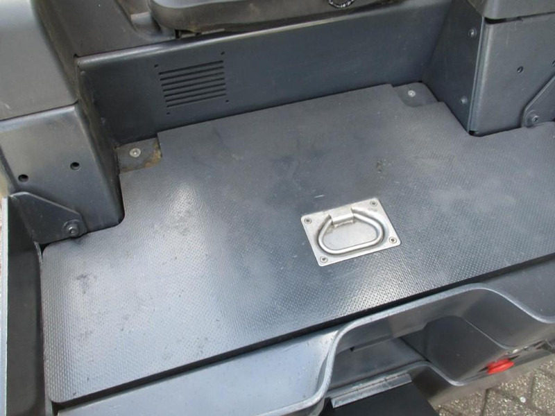 Linde P 60 - טרקטור גרירה: תמונה 4 Linde P 60 - טרקטור גרירה: תמונה 4