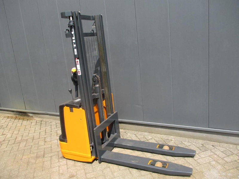 Still EGV 12-OM - מערים: תמונה 3 Still EGV 12-OM - מערים: תמונה 3