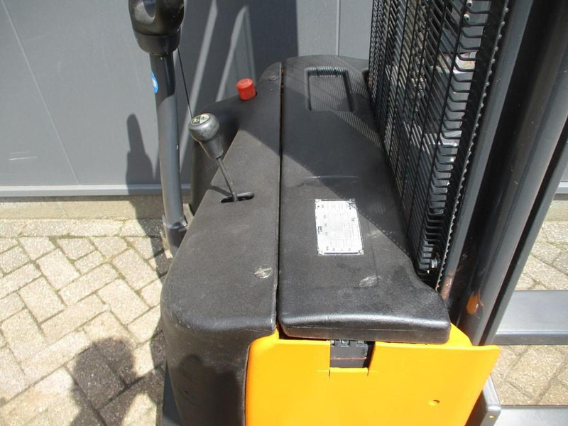 Still EGV 12-OM - מערים: תמונה 5 Still EGV 12-OM - מערים: תמונה 5