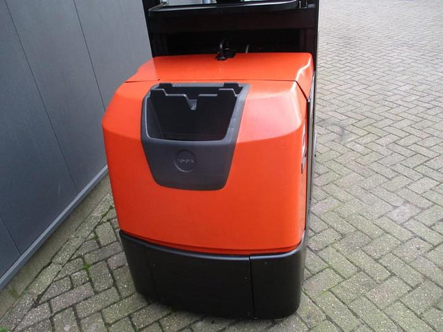 Toyota OSE 100W - בוחר הזמנות: תמונה 4 Toyota OSE 100W - בוחר הזמנות: תמונה 4