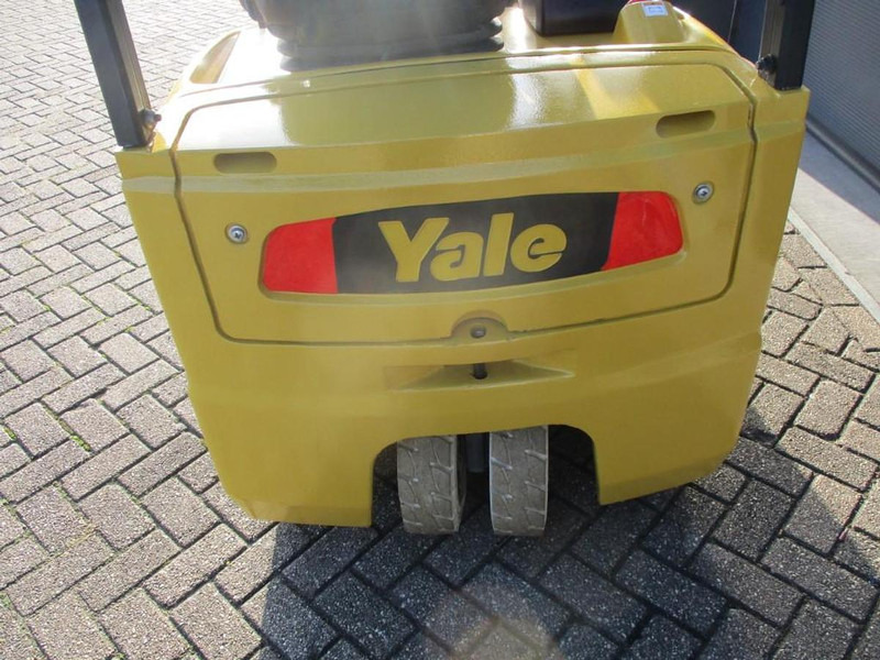 Yale ERP16-ATF - מלגזה חשמלית: תמונה 4 Yale ERP16-ATF - מלגזה חשמלית: תמונה 4