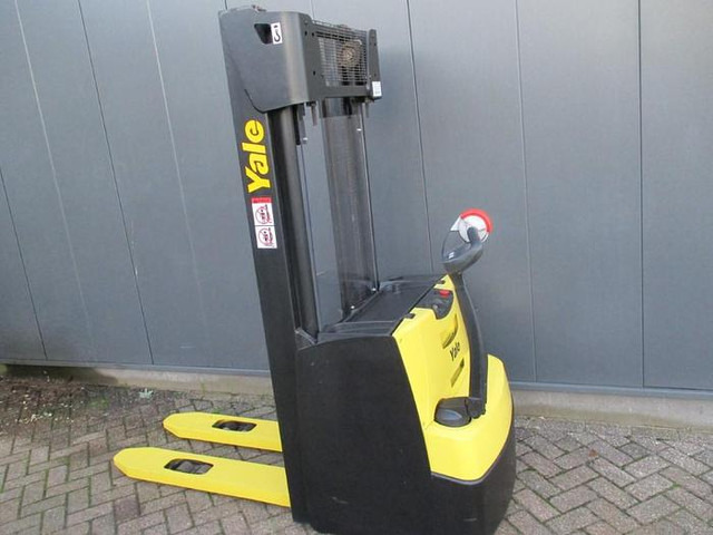 Yale MS 16 - מערים: תמונה 3 Yale MS 16 - מערים: תמונה 3