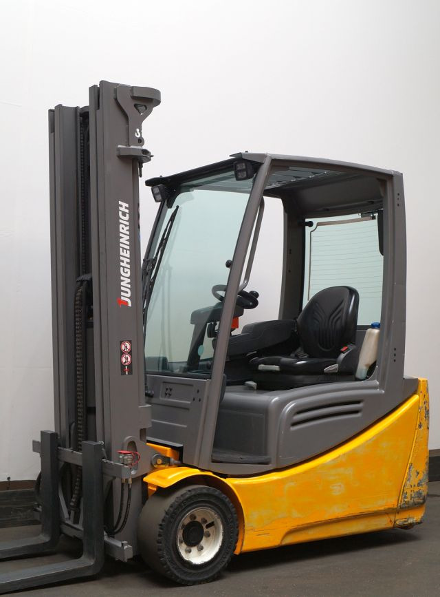 Jungheinrich EFG220 - מלגזה חשמלית: תמונה 1 Jungheinrich EFG220 - מלגזה חשמלית: תמונה 1