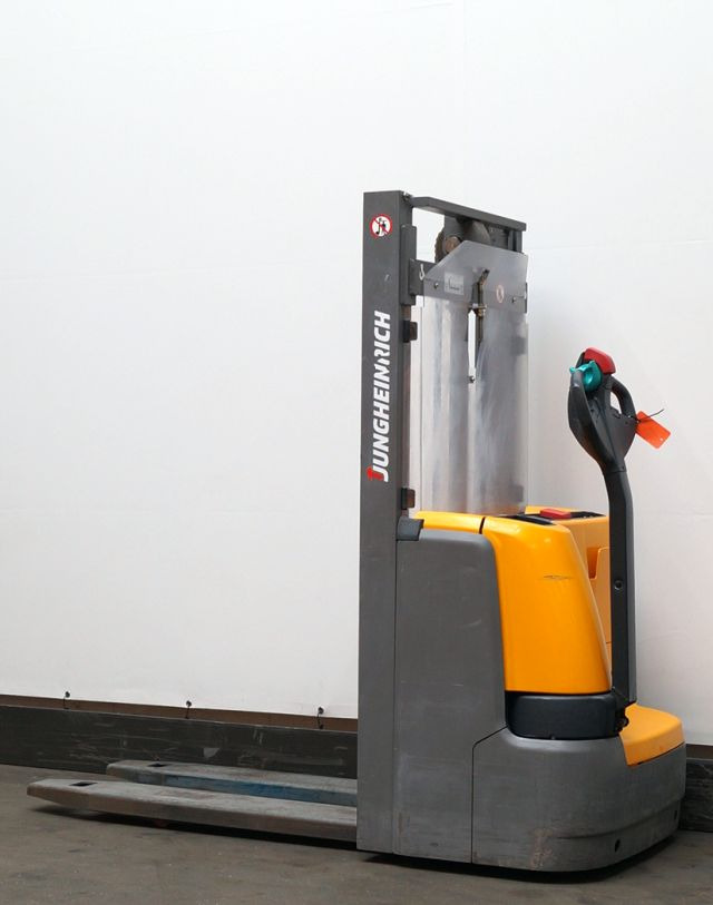 Jungheinrich EJC110 - מערים: תמונה 2 Jungheinrich EJC110 - מערים: תמונה 2