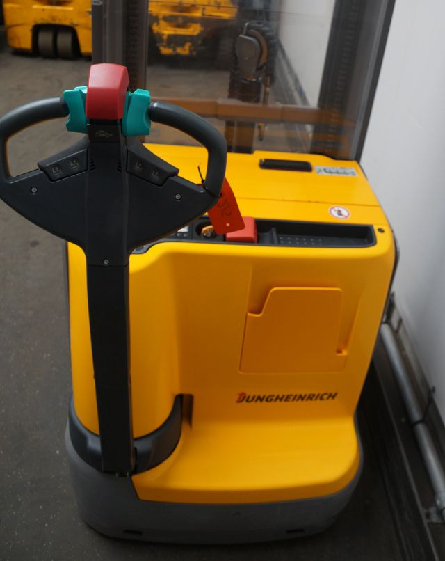 Jungheinrich EJC112z - מערים: תמונה 3 Jungheinrich EJC112z - מערים: תמונה 3