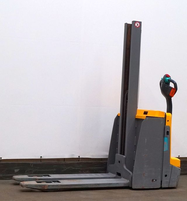 Jungheinrich EJD118i - מערים: תמונה 1 Jungheinrich EJD118i - מערים: תמונה 1