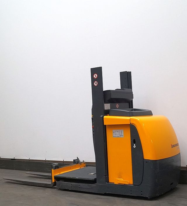 Jungheinrich EKS110L100E - בוחר הזמנות: תמונה 2 Jungheinrich EKS110L100E - בוחר הזמנות: תמונה 2