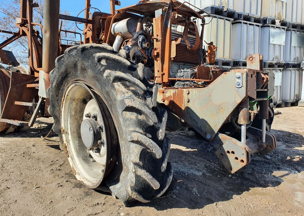 Claas Ares Renault 556 wał blok silnik głowica most zwolnica skrzynia - תיבת הילוכים עבור מכונה חקלאית: תמונה 2 Claas Ares Renault 556 wał blok silnik głowica most zwolnica skrzynia - תיבת הילוכים עבור מכונה חקלאית: תמונה 2