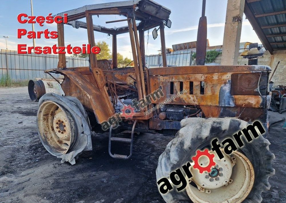 Lamborghini 774-80 części, skrzynia biegów, kabina - חלקי חילוף: תמונה 4 Lamborghini 774-80 części, skrzynia biegów, kabina - חלקי חילוף: תמונה 4