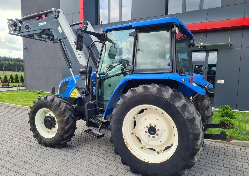 New Holland T5040 - טרקטור חקלאי: תמונה 3 New Holland T5040 - טרקטור חקלאי: תמונה 3