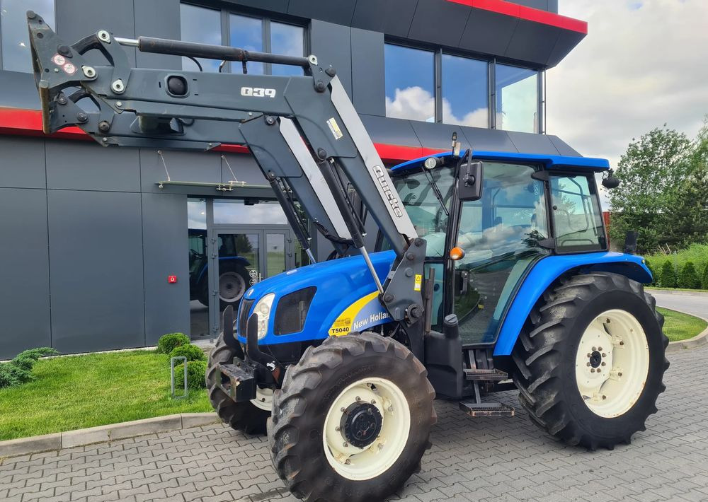 New Holland T5040 - טרקטור חקלאי: תמונה 1 New Holland T5040 - טרקטור חקלאי: תמונה 1