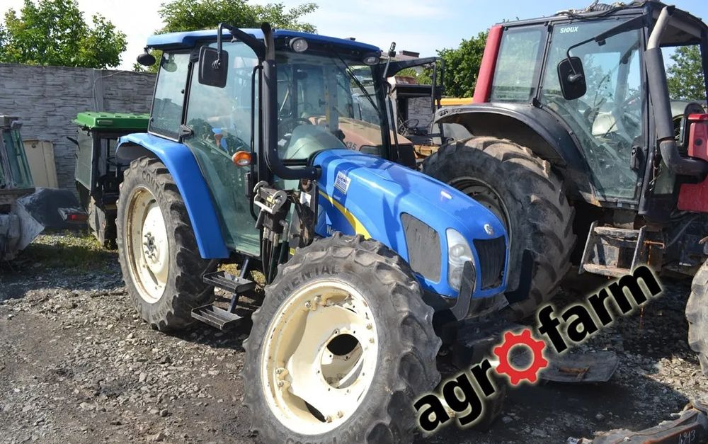 New Holland T5050 silnik most obudowa skrzynia piasta blok zawór - חלקי חילוף עבור מכונה חקלאית: תמונה 1 New Holland T5050 silnik most obudowa skrzynia piasta blok zawór - חלקי חילוף עבור מכונה חקלאית: תמונה 1