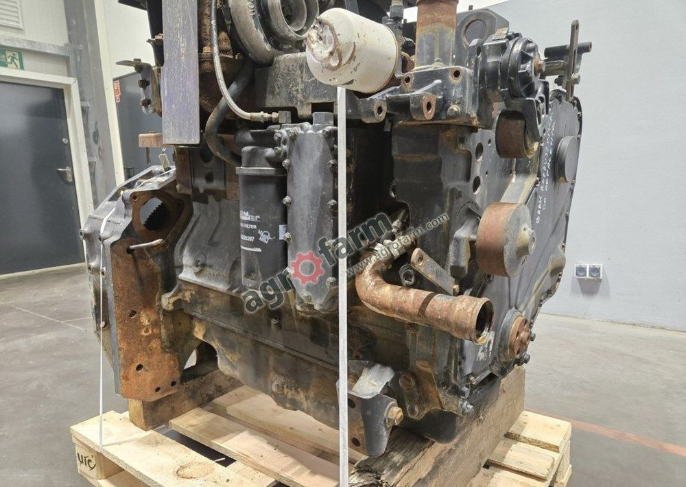 Silnik Case 7120, 7130 Cummins 6T-830 - מנוע עבור משאית: תמונה 2 Silnik Case 7120, 7130 Cummins 6T-830 - מנוע עבור משאית: תמונה 2