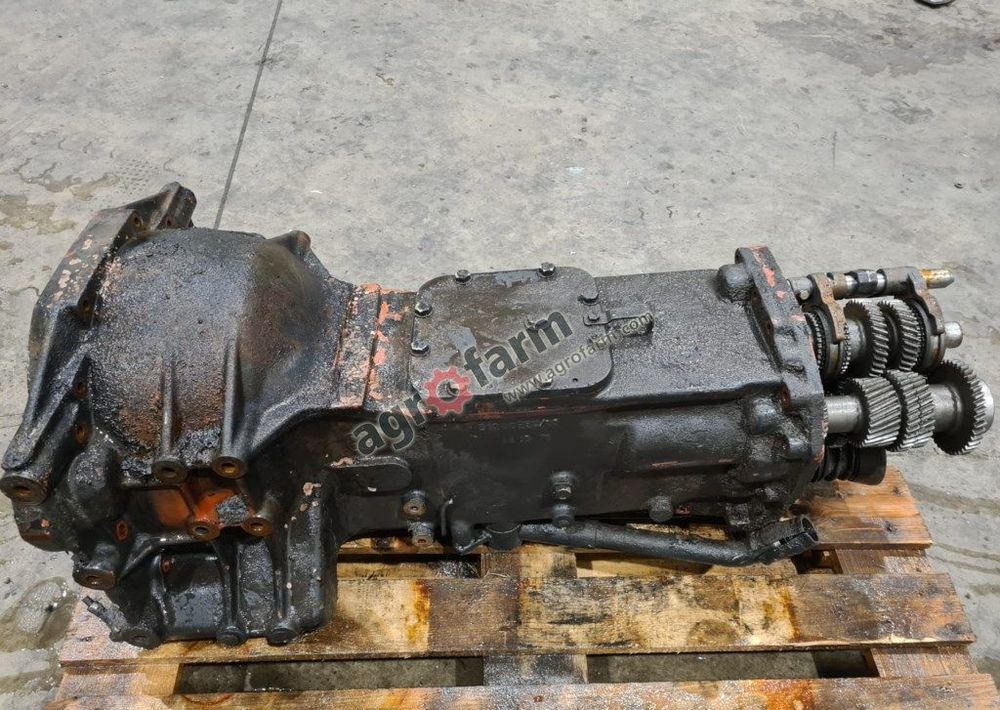 Skrzynia biegów Deutz Fahr Agroplus 70 0104639020 - תיבת הילוכים: תמונה 4 Skrzynia biegów Deutz Fahr Agroplus 70 0104639020 - תיבת הילוכים: תמונה 4