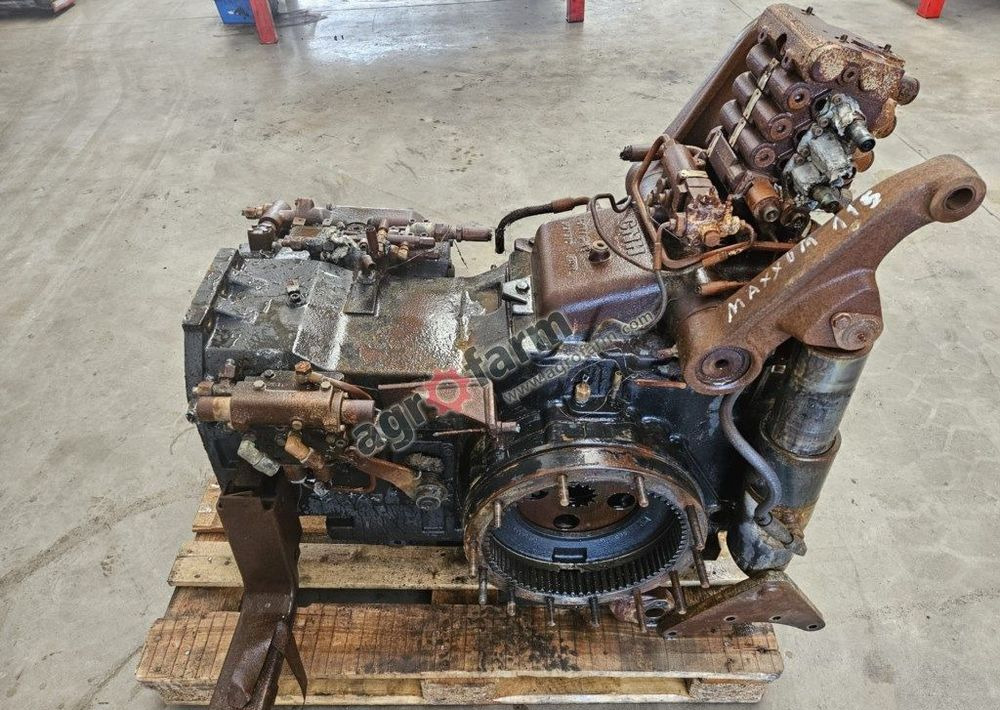 TYLNY MOST CASE MAXXUM 115 44980058 - תיבת הילוכים: תמונה 2 TYLNY MOST CASE MAXXUM 115 44980058 - תיבת הילוכים: תמונה 2