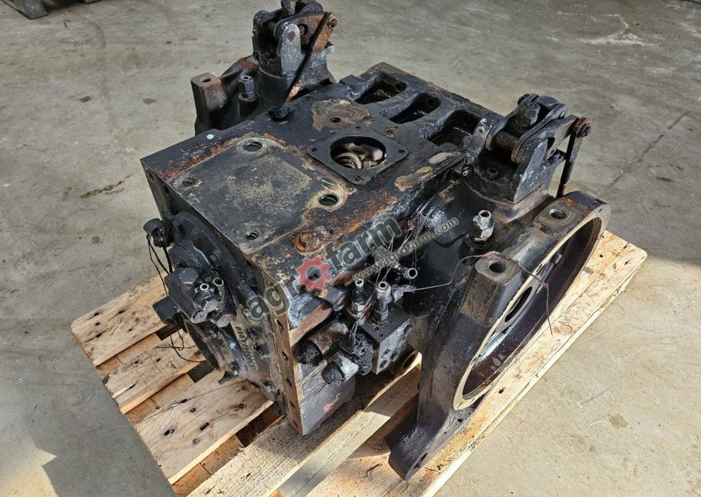 TYLNY MOST DEUTZ FAHR AGROTRON 80 - תמסורת: תמונה 1 TYLNY MOST DEUTZ FAHR AGROTRON 80 - תמסורת: תמונה 1