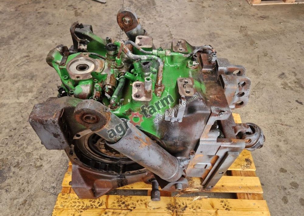 TYLNY MOST JOHN DEERE 6195R - תמסורת: תמונה 4 TYLNY MOST JOHN DEERE 6195R - תמסורת: תמונה 4
