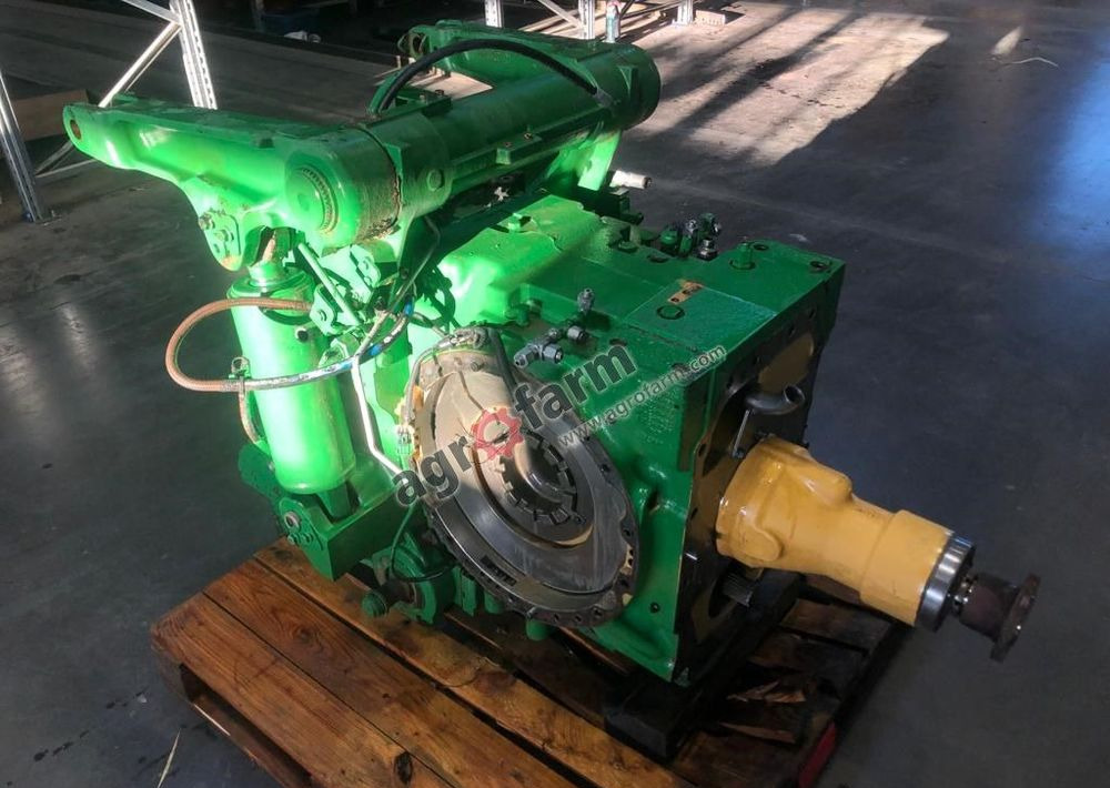 TYLNY MOST JOHN DEERE 8360R - תמסורת: תמונה 4 TYLNY MOST JOHN DEERE 8360R - תמסורת: תמונה 4