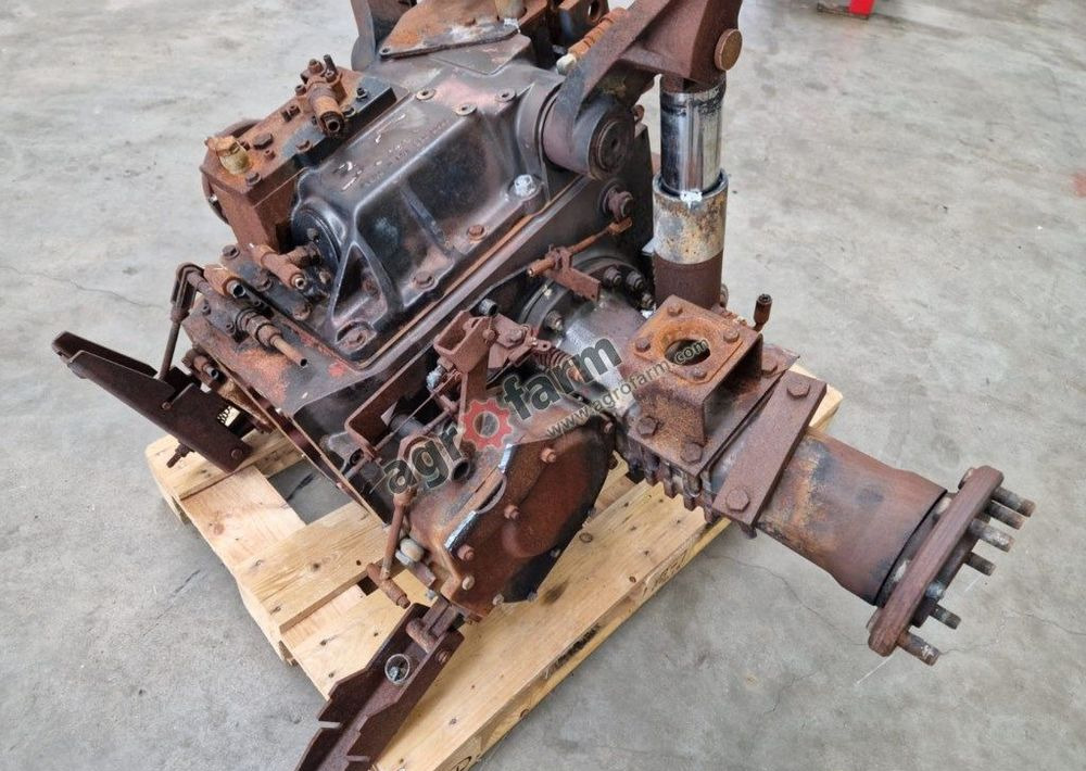 Tylny most Claas Celtis 7700098371 - תמסורת: תמונה 1 Tylny most Claas Celtis 7700098371 - תמסורת: תמונה 1