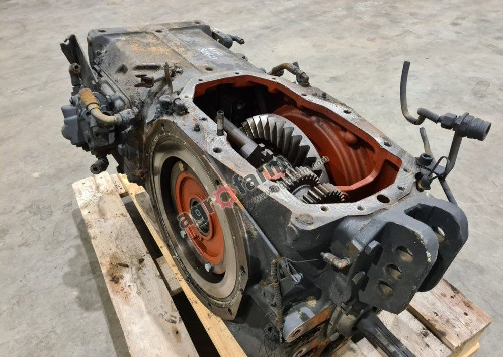 Tylny most Massey Ferguson 3080 3582429M1 - תיבת הילוכים: תמונה 2 Tylny most Massey Ferguson 3080 3582429M1 - תיבת הילוכים: תמונה 2