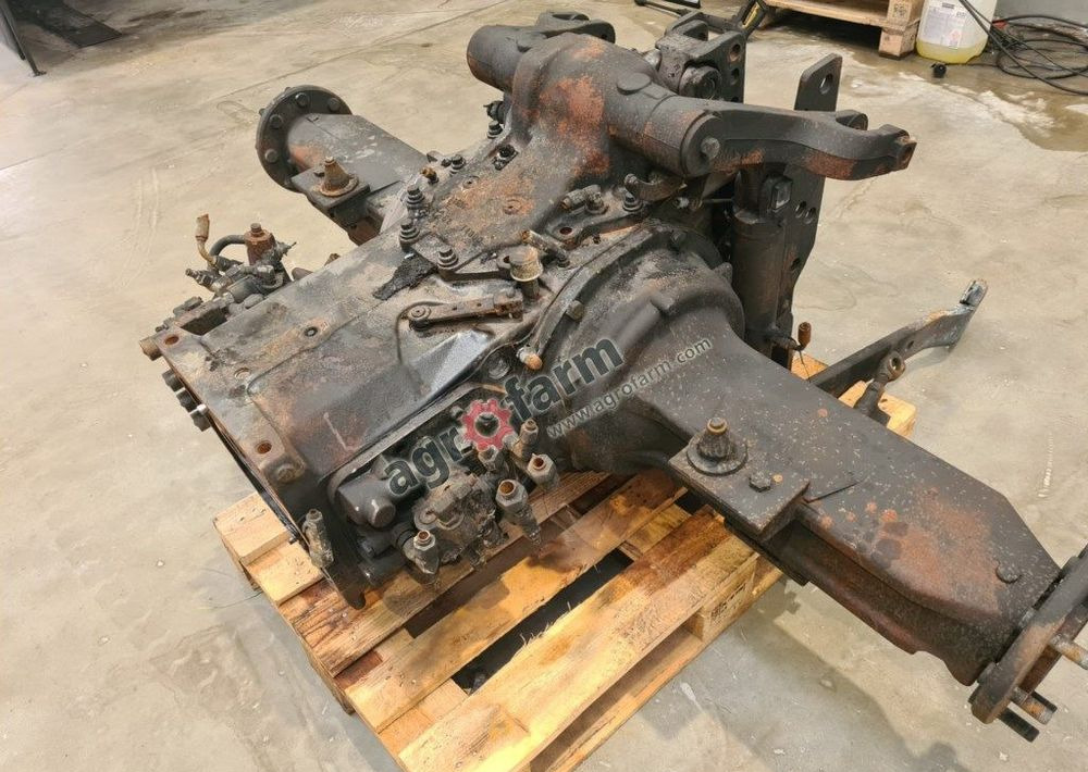 Tylny most Massey Ferguson 5435 851B9 - תיבת הילוכים: תמונה 2 Tylny most Massey Ferguson 5435 851B9 - תיבת הילוכים: תמונה 2