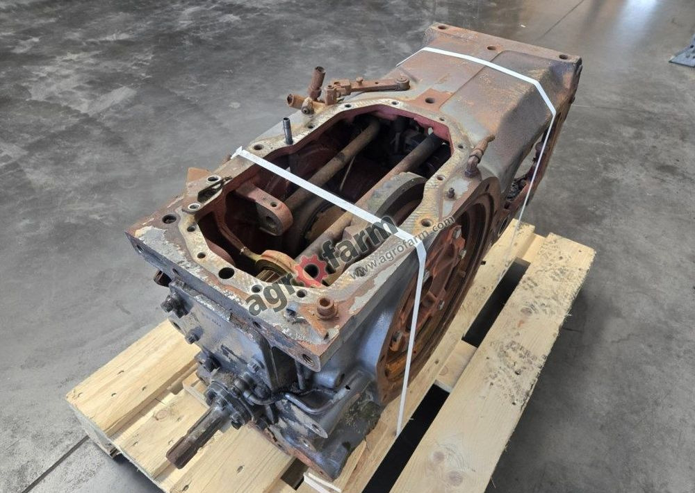 Tylny most Renault Ares 556 RZ 851B6 - תיבת הילוכים: תמונה 2 Tylny most Renault Ares 556 RZ 851B6 - תיבת הילוכים: תמונה 2