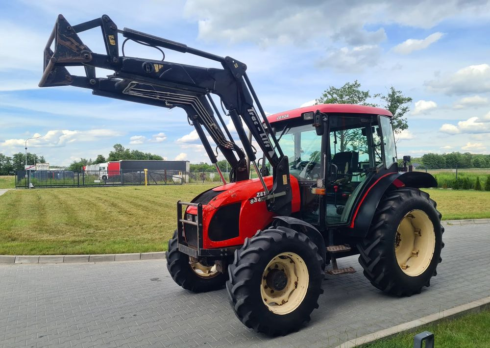 Zetor 8441 - טרקטור חקלאי: תמונה 1 Zetor 8441 - טרקטור חקלאי: תמונה 1