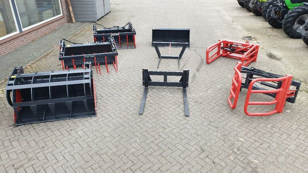 Inter-Tech Grondbak, Mestgreep, Pelikaanbak, Ronde, Vierkante - צרופה עבור מכונה חקלאית: תמונה 1 Inter-Tech Grondbak, Mestgreep, Pelikaanbak, Ronde, Vierkante - צרופה עבור מכונה חקלאית: תמונה 1