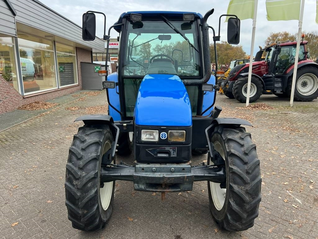 New Holland TL 90 trekker - טרקטור חקלאי: תמונה 4 New Holland TL 90 trekker - טרקטור חקלאי: תמונה 4
