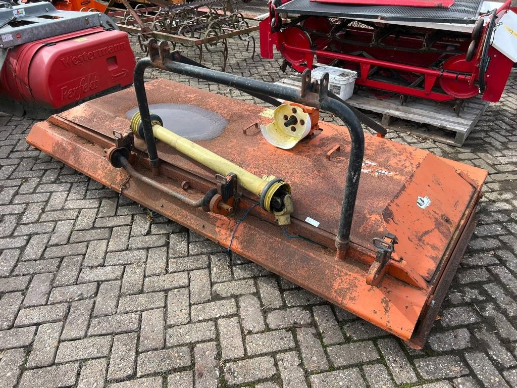 Perfect LB-275-V weidebloter - ציוד עיבוד קרקע: תמונה 1 Perfect LB-275-V weidebloter - ציוד עיבוד קרקע: תמונה 1