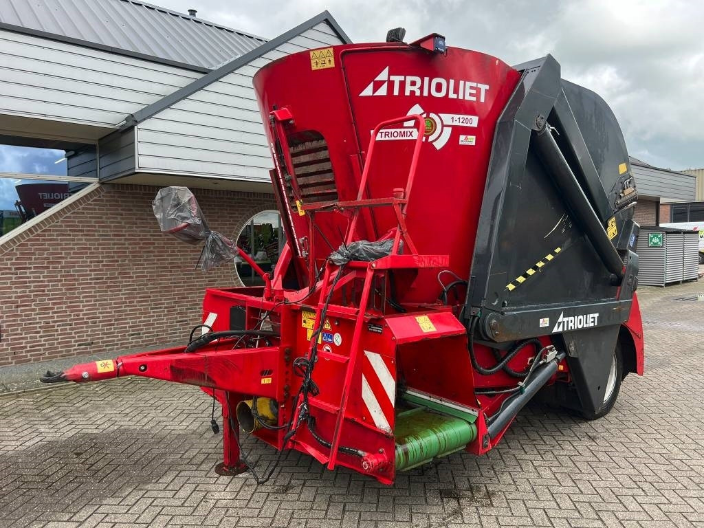 Trioliet TRIOMIX 1-1200 - עגלת מערבל מספוא: תמונה 1 Trioliet TRIOMIX 1-1200 - עגלת מערבל מספוא: תמונה 1