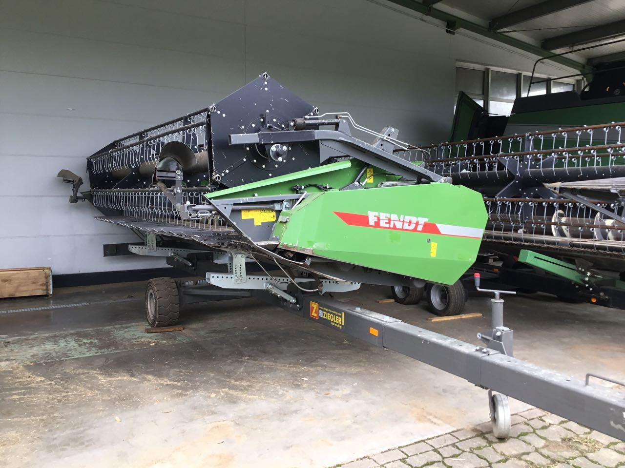 מקצרת קומבינה Fendt 5225E: תמונה 14