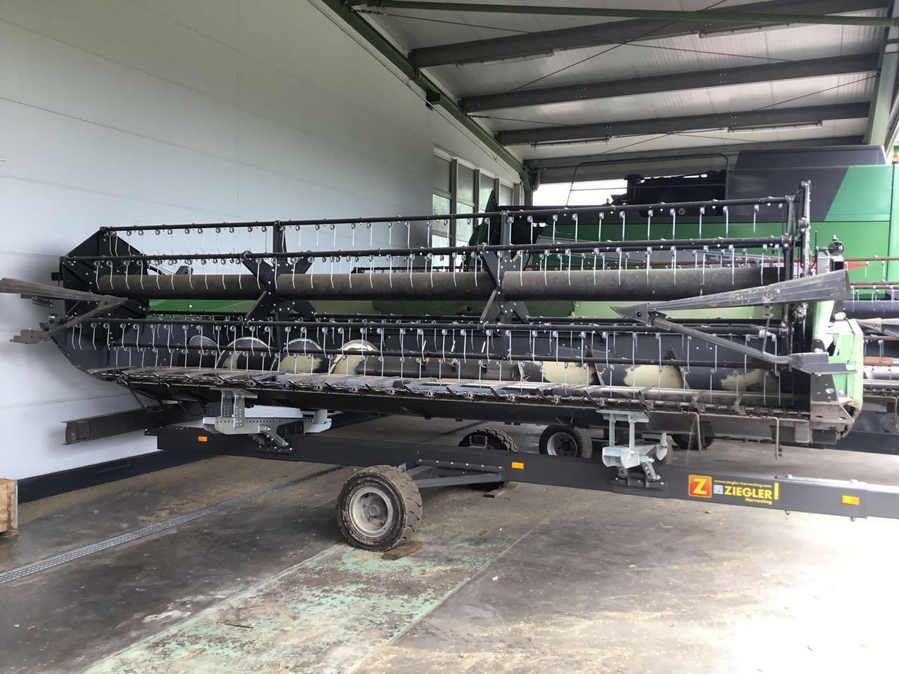 מקצרת קומבינה Fendt 5225E: תמונה 12