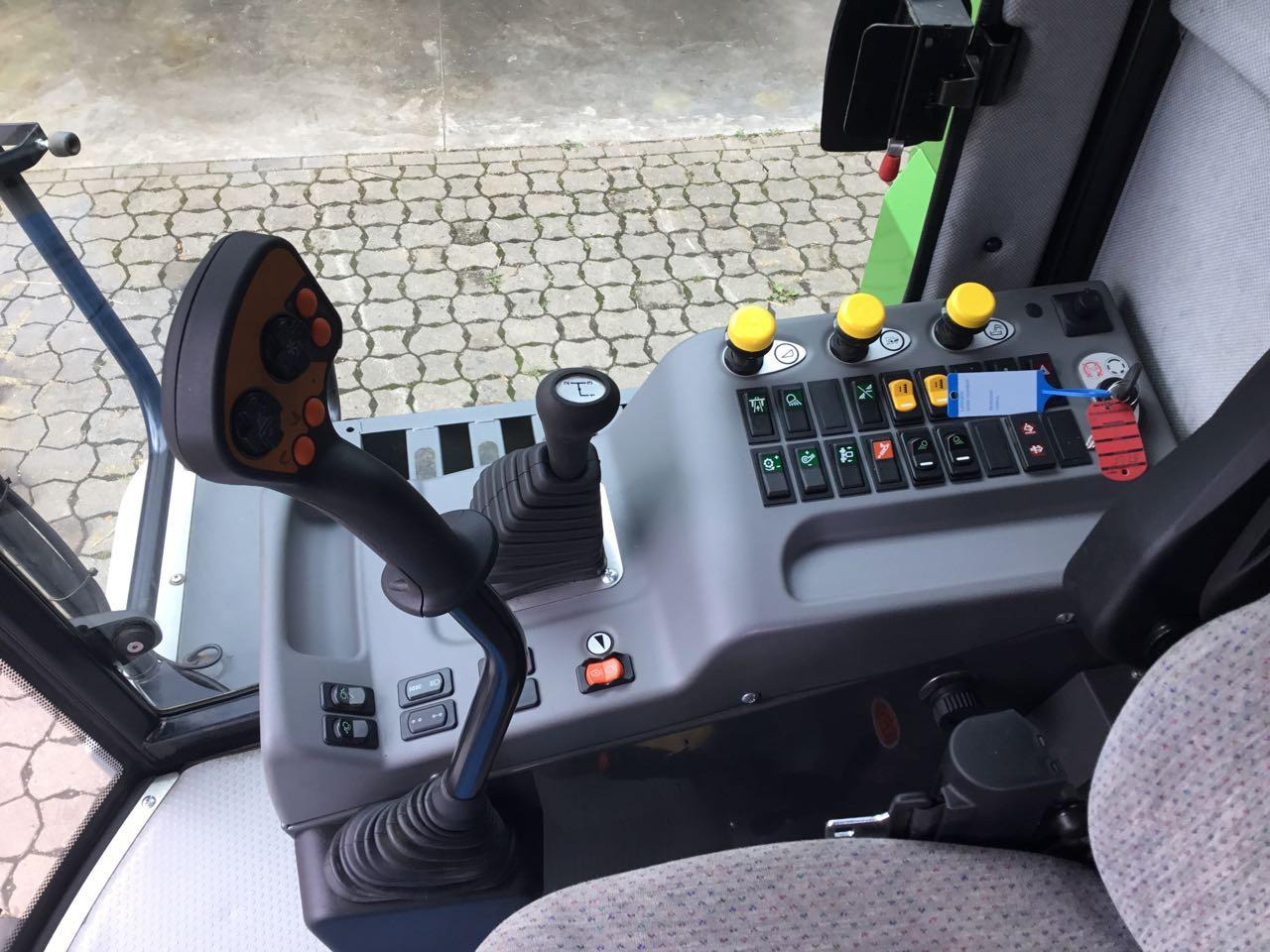 מקצרת קומבינה Fendt 5225E: תמונה 8