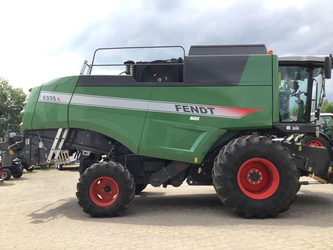 Fendt 6335 C - מקצרת קומבינה: תמונה 3 Fendt 6335 C - מקצרת קומבינה: תמונה 3